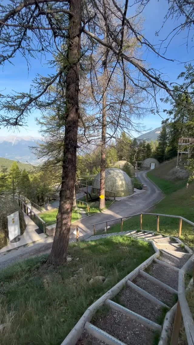 ☀️Le printemps est bien là aux Orres… 

🌲Les mélèzes retrouvent leur vert tendre, les sommets gardent leur manteau de neige, et notre domaine vous accueille entre nature, détente et déconnexion ✨

Spa, massages, silence apaisant… tout est prêt pour vous faire oublier le quotidien 💆‍♂️

🤩Et avec 3 week-ends prolongés en mai 📅, c’est le moment parfait pour s’offrir une parenthèse. Il est encore temps de réserver votre séjour à l’Hôtel Alpin d’Hôme ! 

#hotel #hautesalpes #hellofrance #lesorres #luxuryhotel #spa #logementinsolite